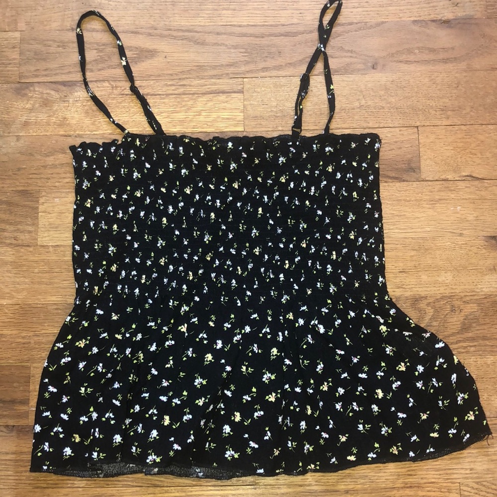 Black floral cropped tank top